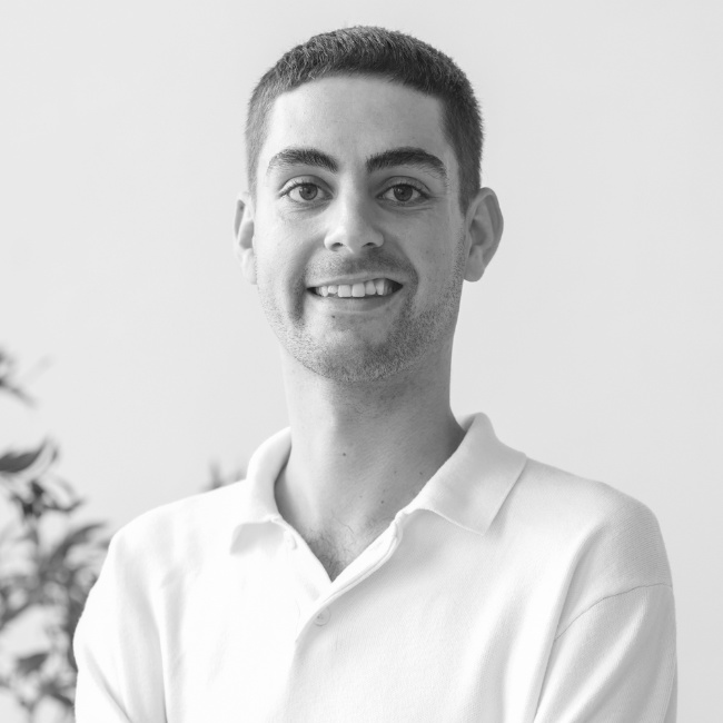 Photograph of Baird & Warner agent Mitchell Maurer